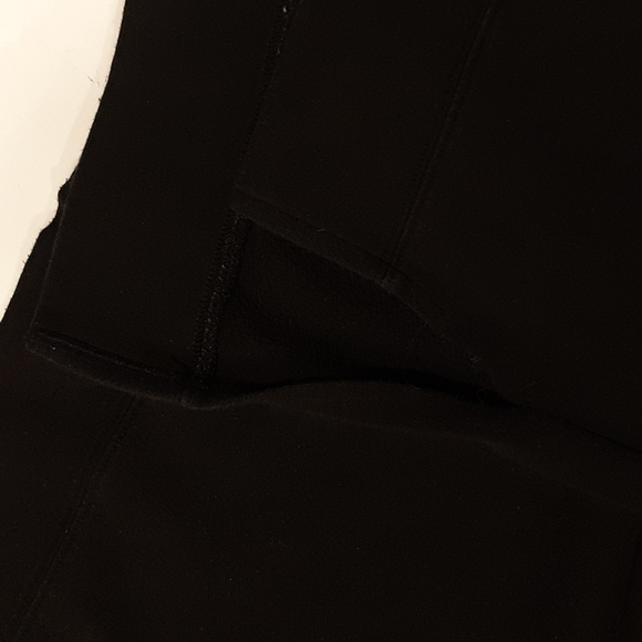 Women's Size L Victoria's Secret Pink Black Sweatshirt White Pink On The Back - Picture 5 of 7